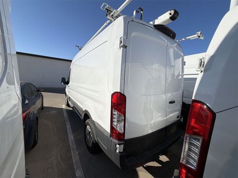 Used 2022 Ford Transit 250 Medium Roof image 3