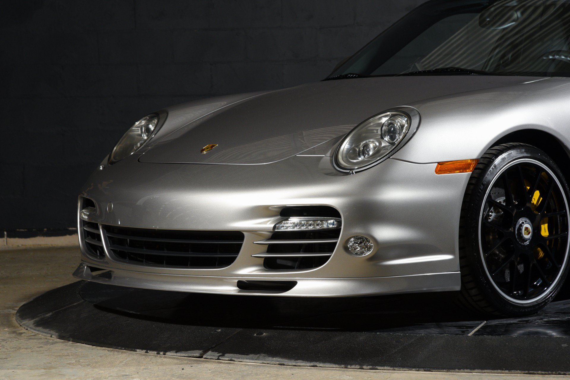 Used 2013 Porsche 911 Turbo S AWD/4WD image 16
