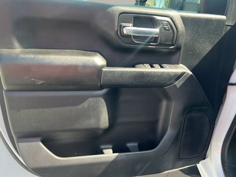 Used 2021 Chevrolet Silverado 2500 W/T AWD/4WD image 10