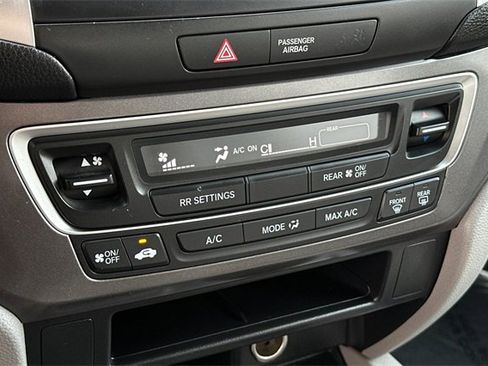 Certified 2018 Honda Pilot LX image 23