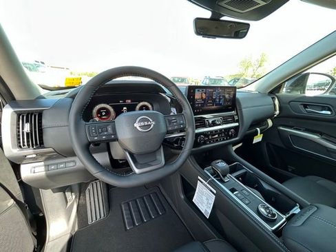 New 2026 Nissan Pathfinder SL AWD/4WD image 21