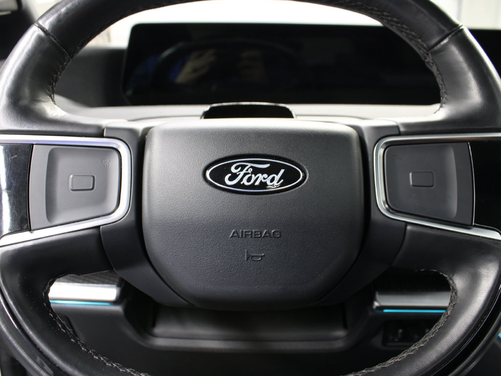 Used 2025 Ford Expedition Max Platinum w/ Stealth Appearance Package AWD/4WD image 66