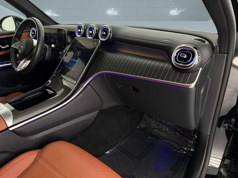 Certified 2023 Mercedes-Benz GLC 300 image 22