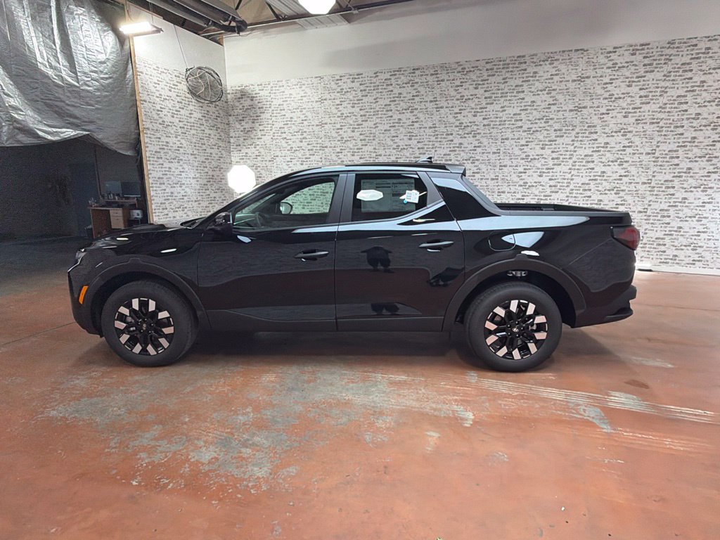 New 2027 Hyundai Santa Cruz SE AWD/4WD image 4