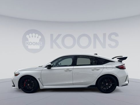 Used 2024 Honda Civic Type R image 2