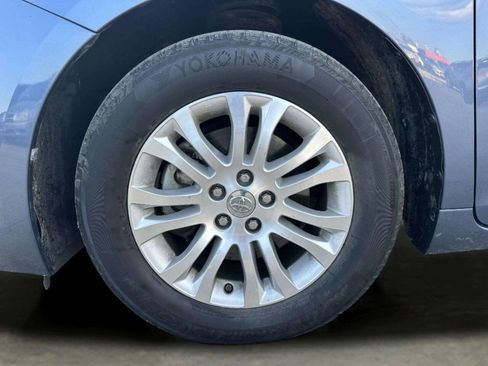 Used 2015 Toyota Sienna XLE FWD image 44