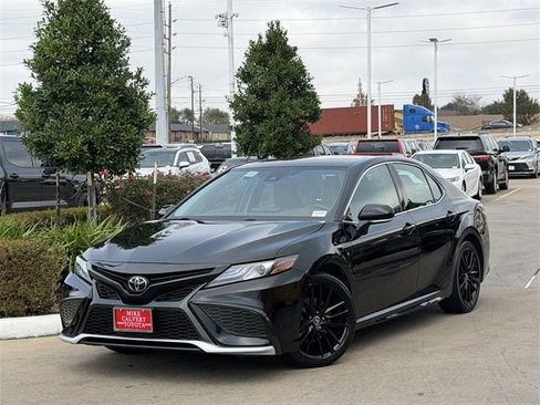 Used 2024 Toyota Camry XSE image 2