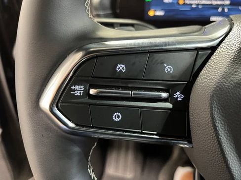 Used 2026 Chevrolet Traverse LT FWD image 26
