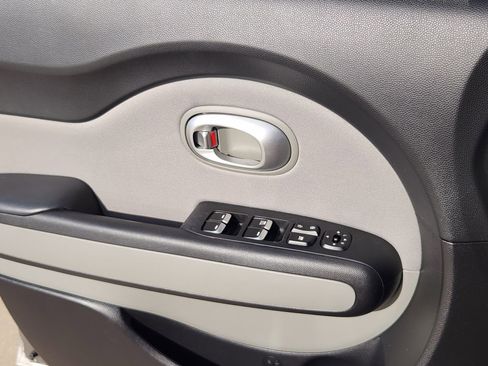 Used 2019 Kia Soul Base w/ Convenience Package image 29