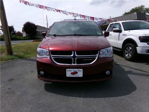 Used 2019 Dodge Grand Caravan SXT image 30