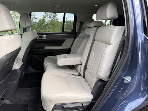 Used 2025 Hyundai Santa Fe SEL FWD image 14