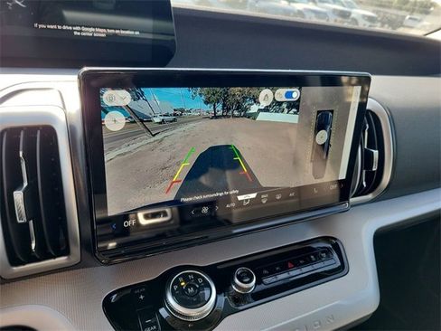 New 2025 Ford Expedition Active image 23