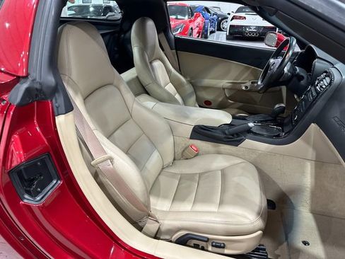 Used 2008 Chevrolet Corvette Coupe w/ Preferred Equipment Group RWD image 13