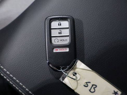 Used 2025 Honda Ridgeline Sport image 25
