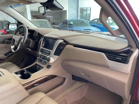 Used 2016 GMC Yukon SLT w/ HD Trailering Package image 37