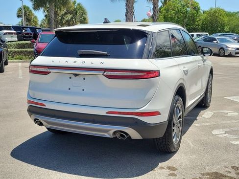 Certified 2022 Lincoln Corsair FWD image 6