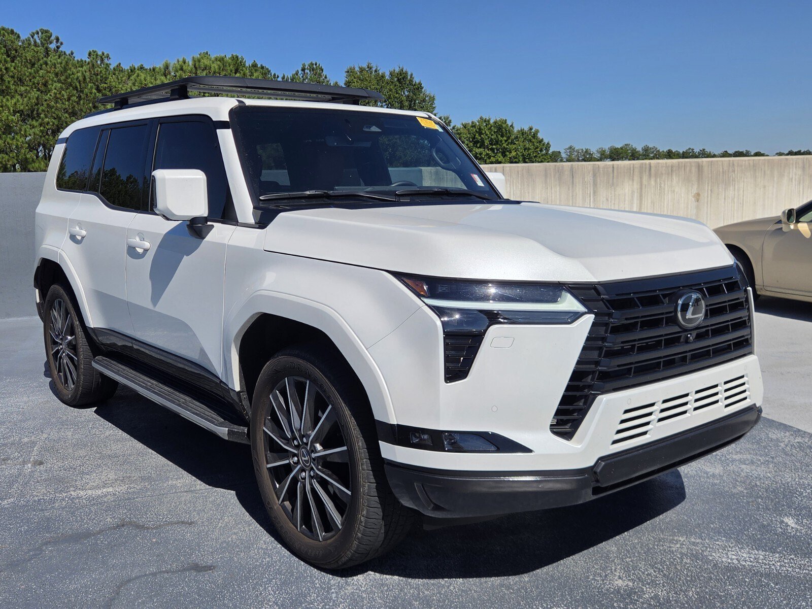 Used 2024 Lexus GX 550 w/ Cold Area Package AWD/4WD image 7