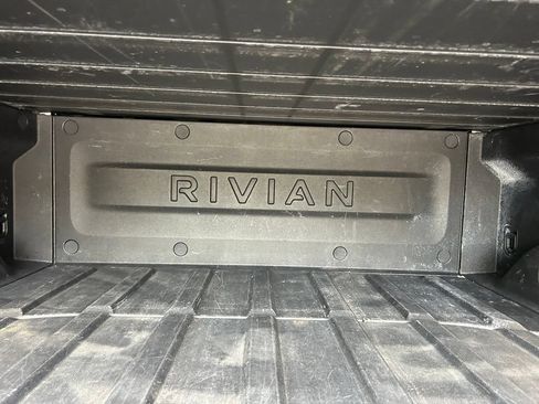Used 2022 Rivian R1T Adventure AWD/4WD image 24