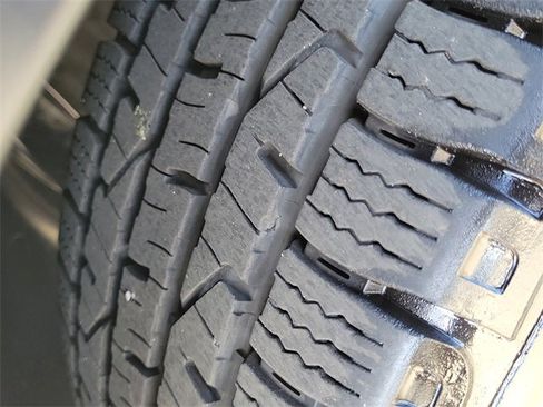 Used 2023 Volkswagen Atlas SE image 26