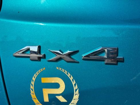 Used 2020 Jeep Renegade Latitude w/ Cold Weather Group AWD/4WD image 29