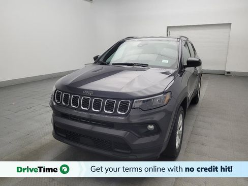 Used 2024 Jeep Compass Latitude AWD/4WD image 1