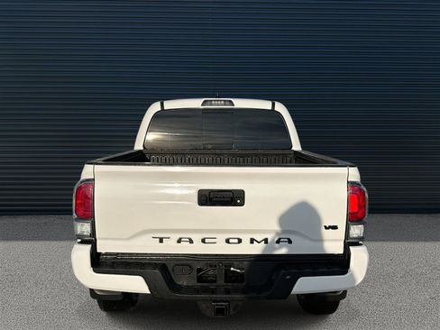 Used 2023 Toyota Tacoma TRD Sport image 6