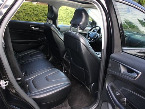 Used 2016 Ford Edge Titanium image 6
