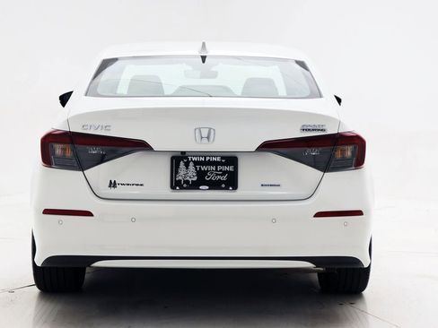 Used 2025 Honda Civic Sport Touring image 8