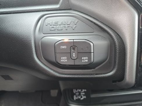 Used 2025 RAM 2500 Big Horn AWD/4WD image 24
