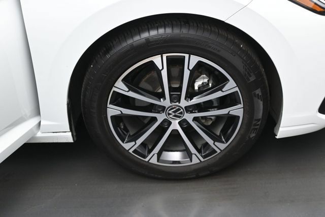 Certified 2026 Volkswagen Jetta Sport FWD image 33