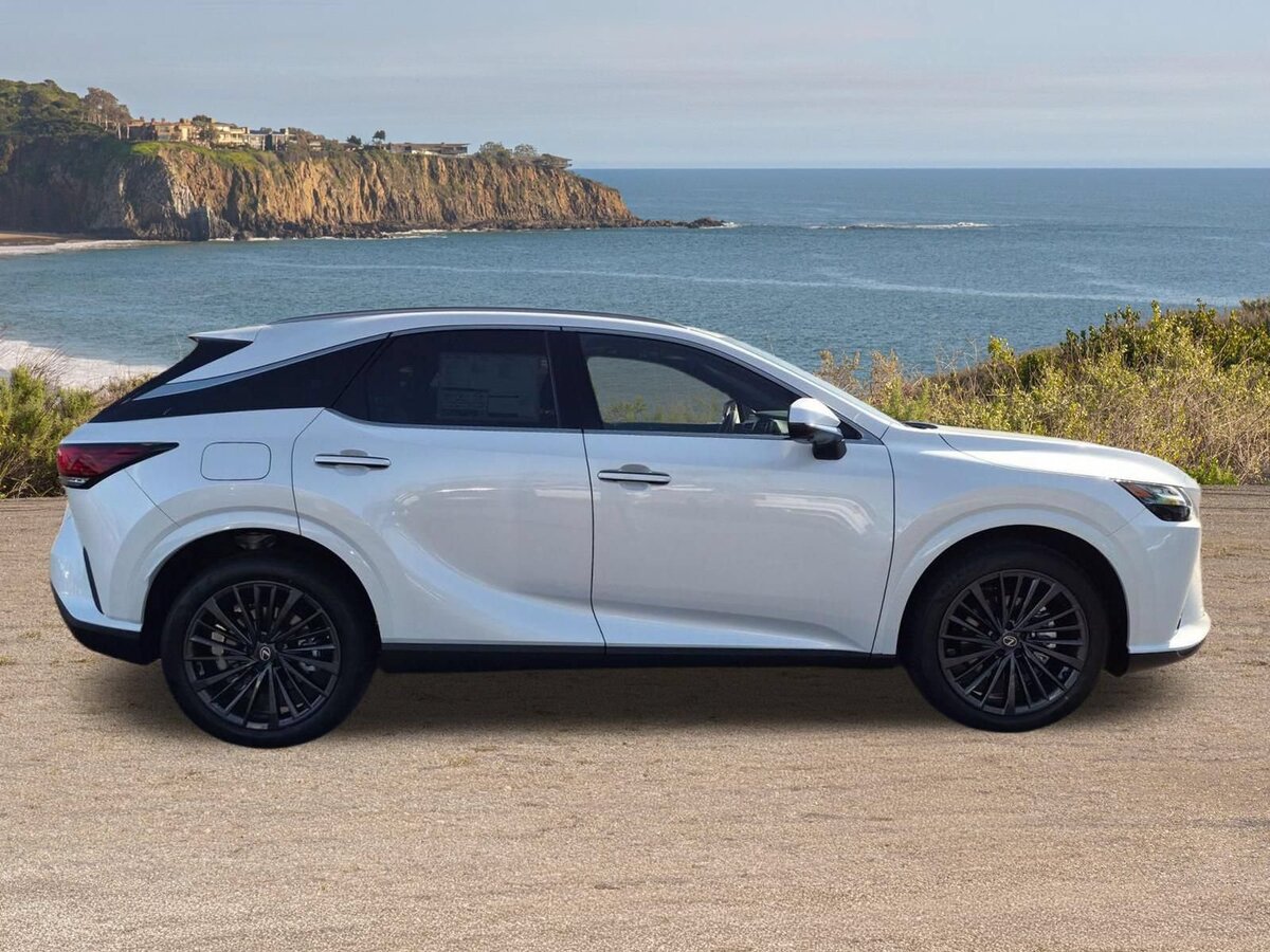 New 2026 Lexus RX 450h AWD w/ Convenience Package image 4