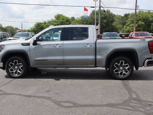 Used 2026 GMC Sierra 1500 SLT w/ SLT Convenience Package AWD/4WD image 28