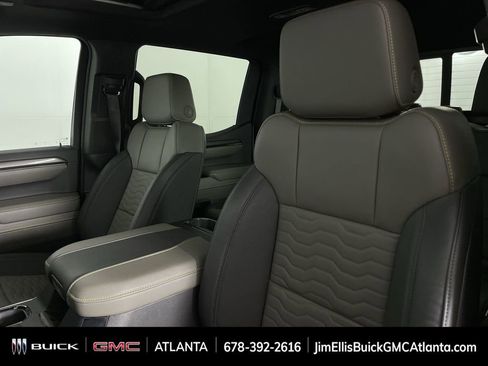 Used 2024 Chevrolet Silverado 1500 ZR2 image 20