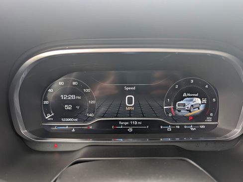 Used 2023 GMC Yukon XL AT4 w/ AT4 Premium Plus Package AWD/4WD image 17