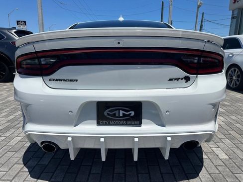 Used 2022 Dodge Charger SRT Hellcat w/ SRT Black Package RWD image 6