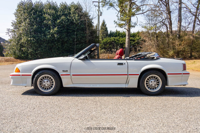 Used 1987 Ford Mustang GT RWD image 3