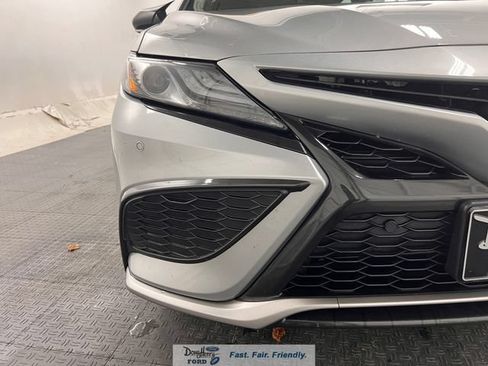 Used 2022 Toyota Camry XSE w/ Navigation Package FWD image 9