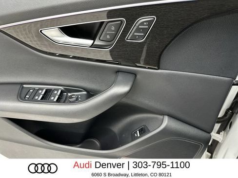 Used 2019 Audi Q8 Premium Plus w/ Premium Plus AWD/4WD image 13
