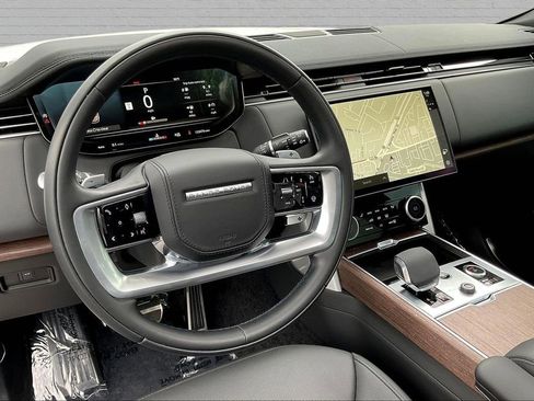 Used 2023 Land Rover Range Rover SE AWD/4WD image 17