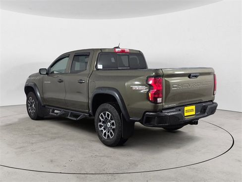 Used 2023 Chevrolet Colorado Trail Boss w/ Technology Package image 3