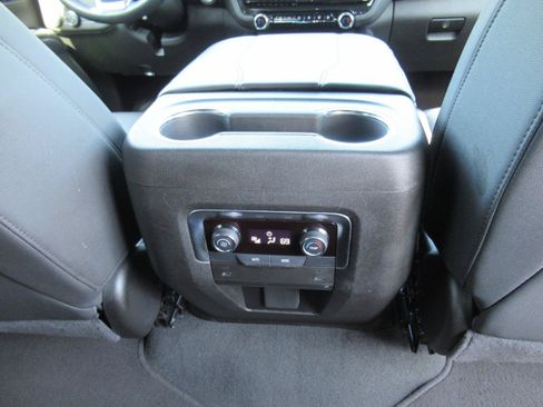 Used 2025 Chevrolet Tahoe LT AWD/4WD image 33