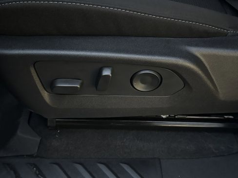 New 2026 GMC Canyon Elevation w/ Convenience Package image 17