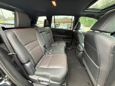 Used 2024 Honda Passport Black Edition image 28