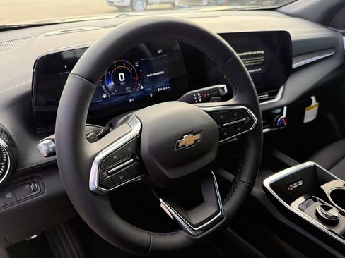 New 2026 Chevrolet Equinox LT w/ Convenience Package II image 25