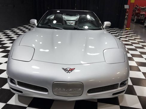 Used 2002 Chevrolet Corvette Convertible w/ Preferred Equipment Group2 image 6