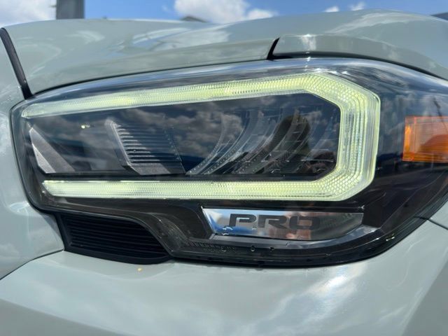 Used 2021 Toyota Tacoma TRD Pro AWD/4WD image 10