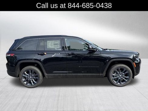 New 2026 Jeep Grand Cherokee Limited AWD/4WD image 4