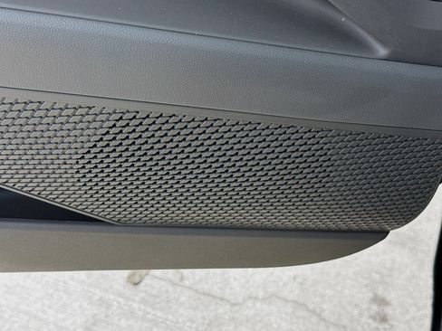 Used 2025 Hyundai Elantra SEL image 22