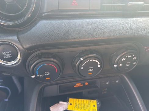 Used 2018 MAZDA MX-5 Miata Club w/ Brembo/BBS Package image 7