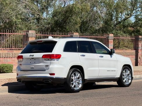 Used 2016 Jeep Grand Cherokee Summit AWD/4WD image 10